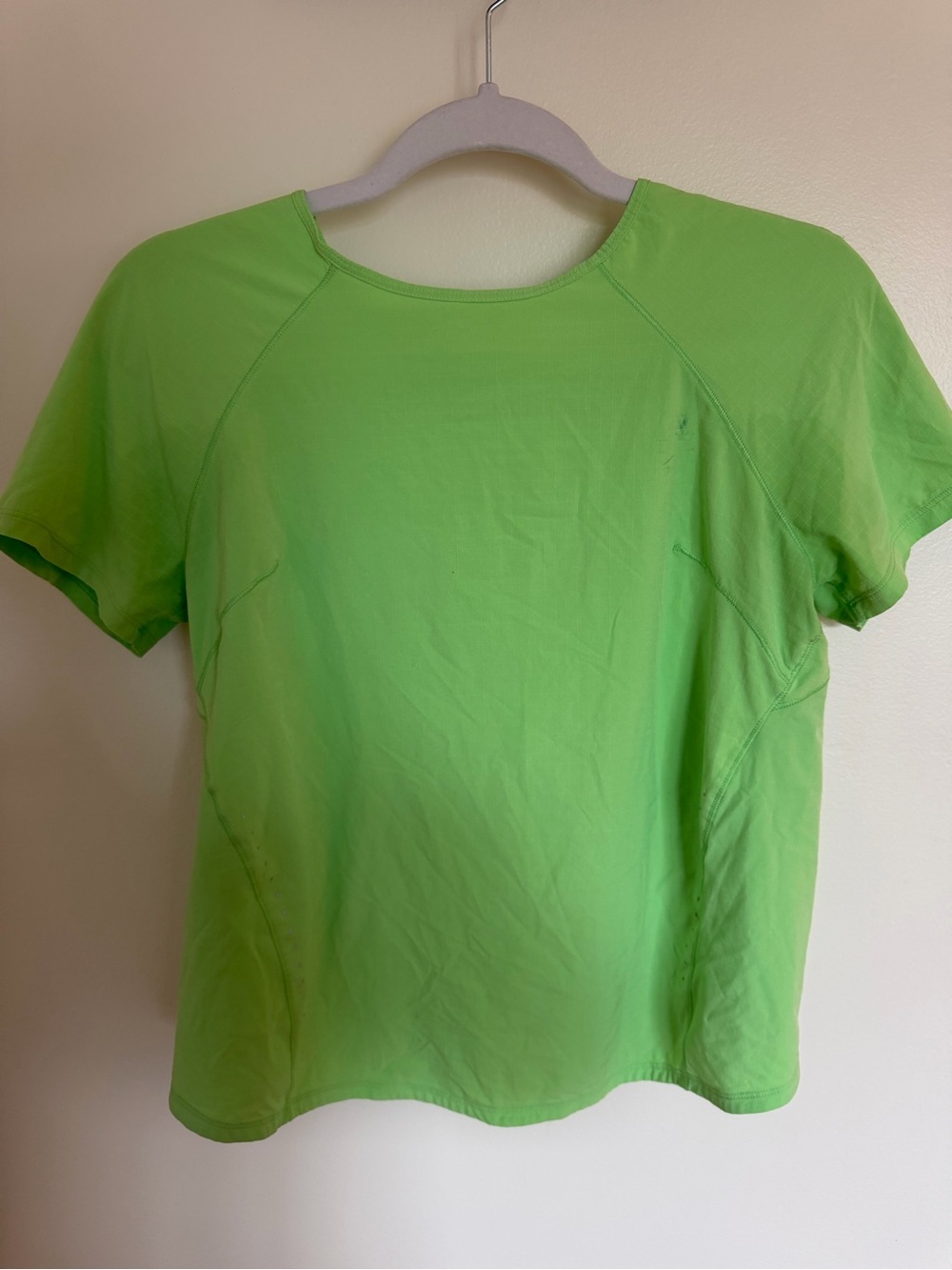 Lululemon Green Ventech Athletic Shirt Size 6